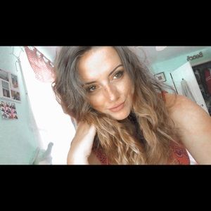 Meet your Posher, Beverly